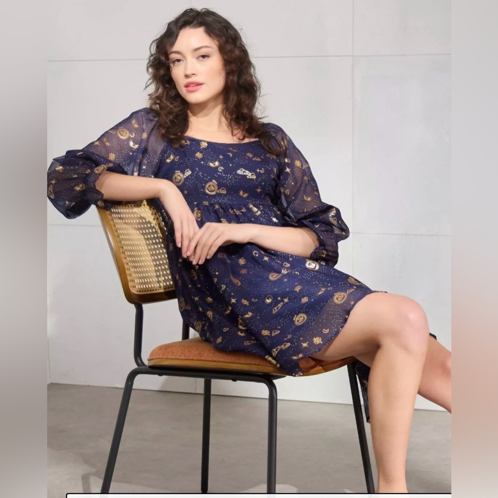 Boxlunch exclusive A Court of Thorns and Roses icons long sleeve dress
